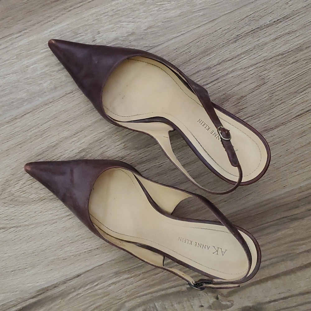 Ann Klein Akmakaya leather slingback heels